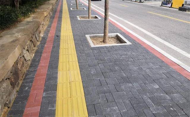 廣州天河透水磚-認(rèn)準(zhǔn)華堅水泥-按需定制_種類齊全_透水磚設(shè)備