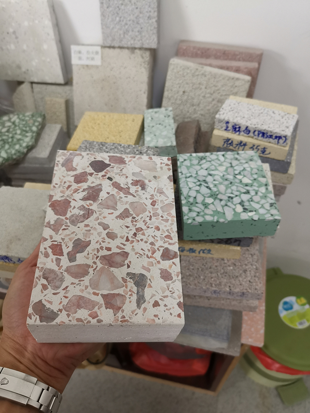 廣州番禺透水磚找華堅水泥_現(xiàn)貨供應(yīng)_品質(zhì)保障