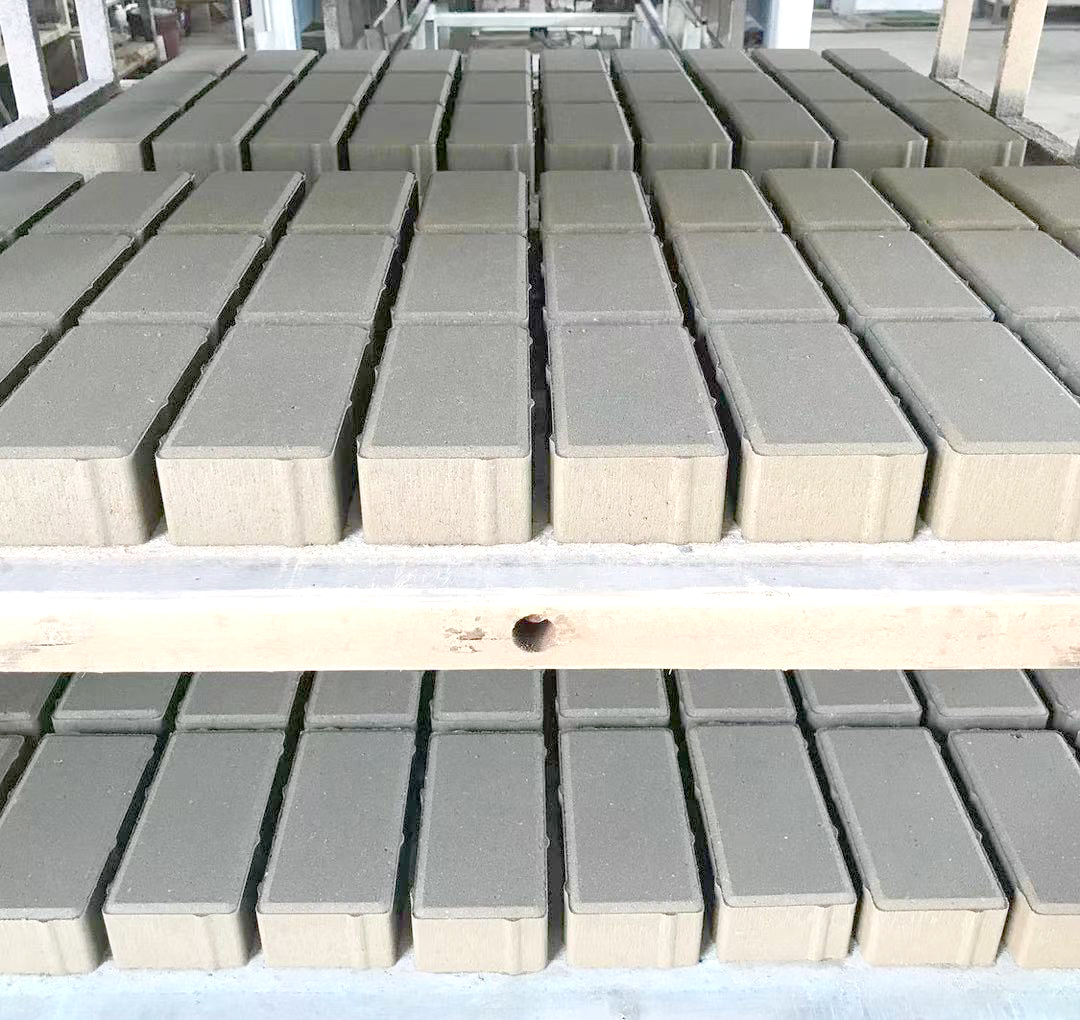 佛山順德透水磚水泥制品型號(hào)全選華堅(jiān)-規(guī)格齊全-價(jià)格優(yōu)惠