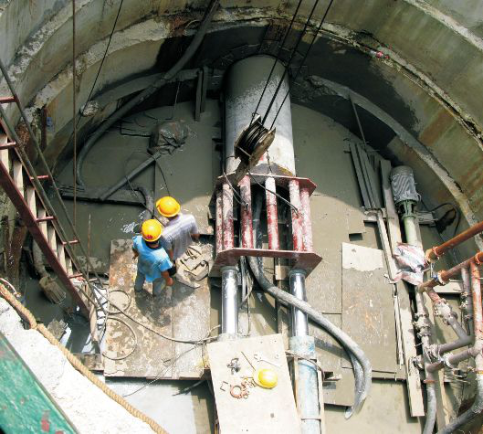 頂管施工的特點(diǎn)及工藝